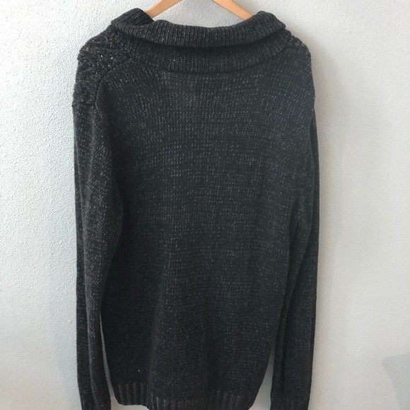 zip up sweater - Picture 2 of 3